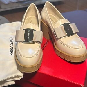 FERRAGAMO Women's chunky cream and Tan Loafers